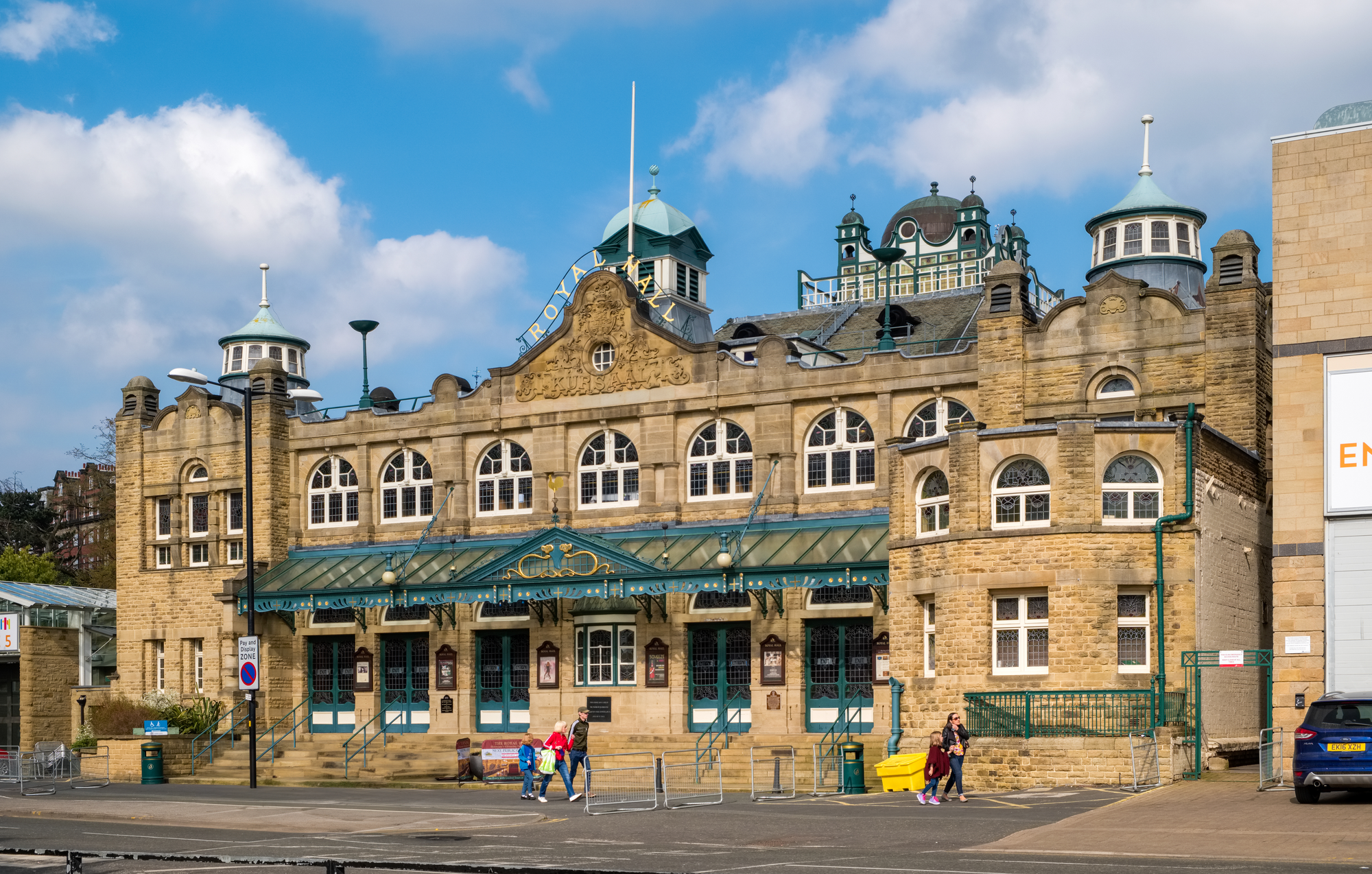 towns to visit near harrogate